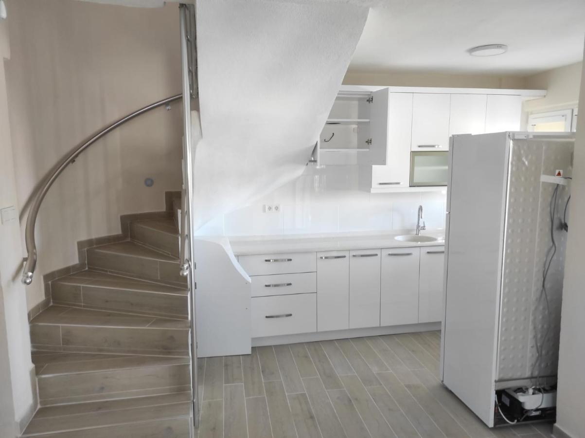 Cesme Burcu Sitesi Yaman Villa Eksteriør bilde