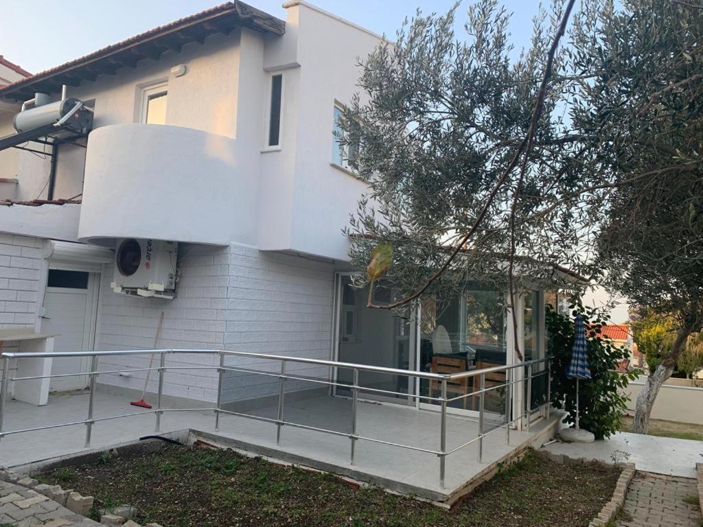 Cesme Burcu Sitesi Yaman Villa Eksteriør bilde